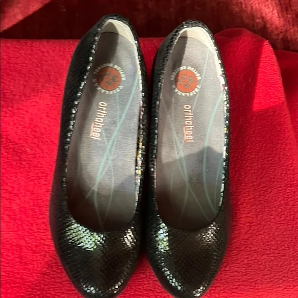 Hotter Black Heels - Picture 5 of 7